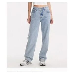 Women's Levi's Low Pro Straight‎ Light Wash Jeans Size 27